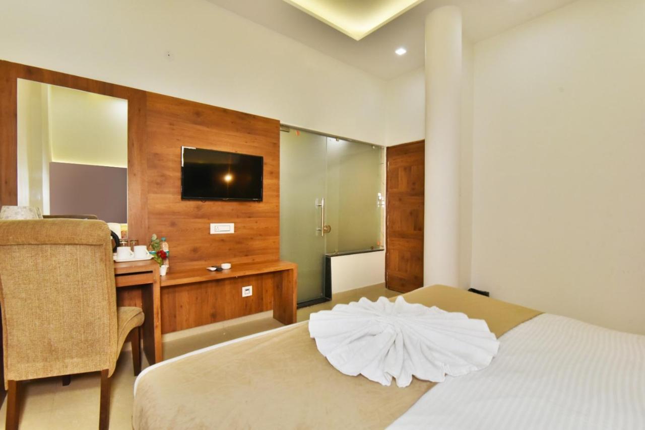 Hotel Sallow International-Hotel Near Golden Temple Amritsar Zewnętrze zdjęcie