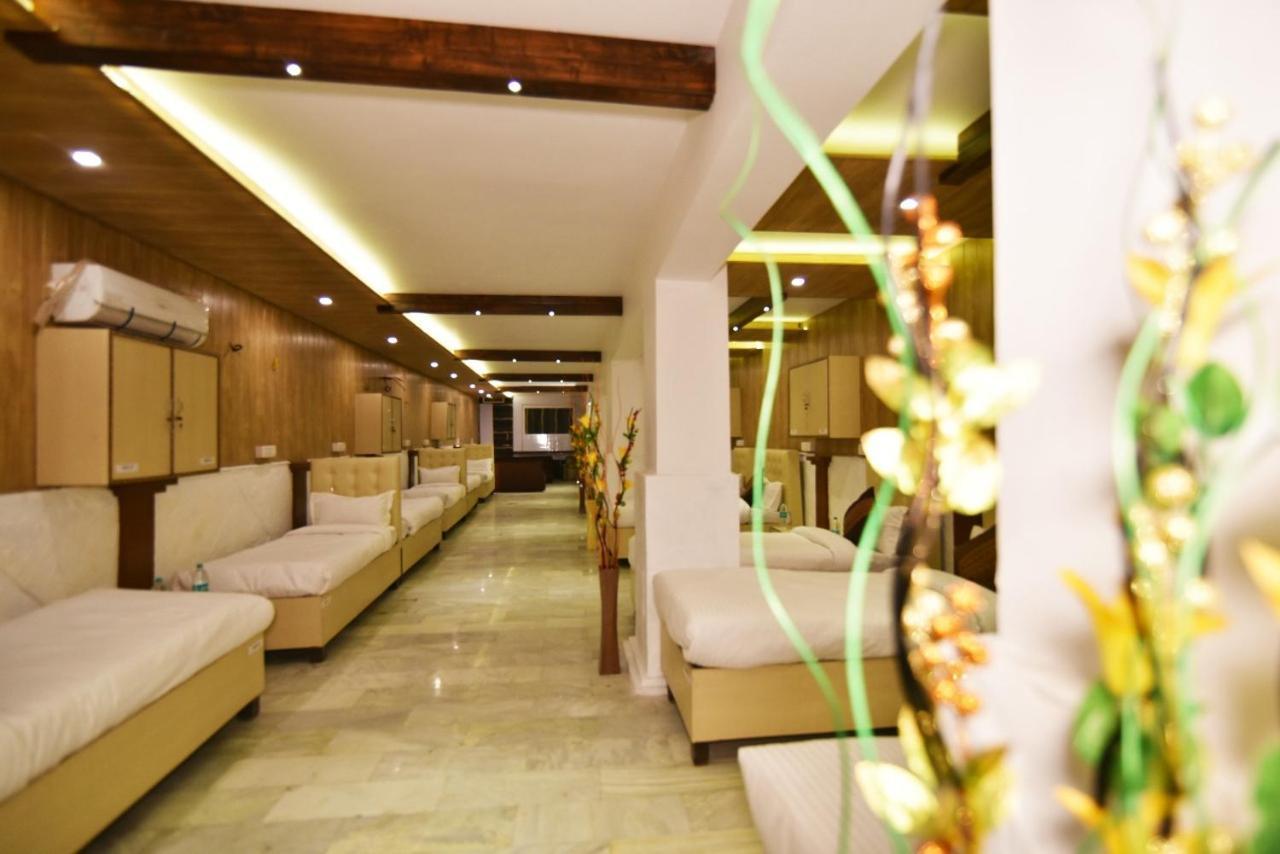Hotel Sallow International-Hotel Near Golden Temple Amritsar Zewnętrze zdjęcie